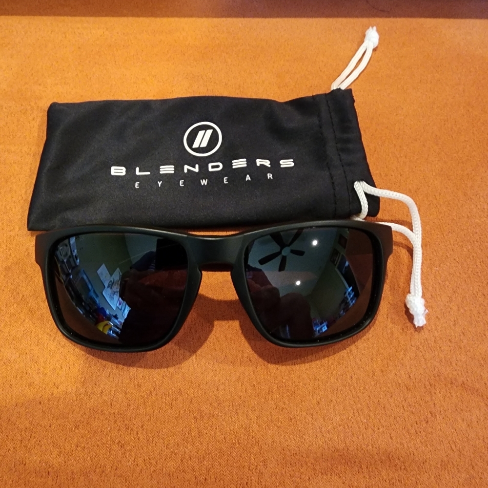 Black Tundra Blenders sunglasses